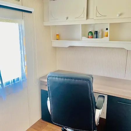 Caravans 10 Min To & 35 Min To Black Sea Tsonevo