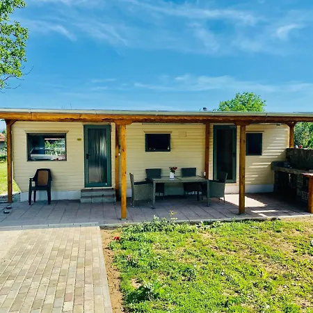 Caravans 10 Min To & 35 Min To Black Sea *