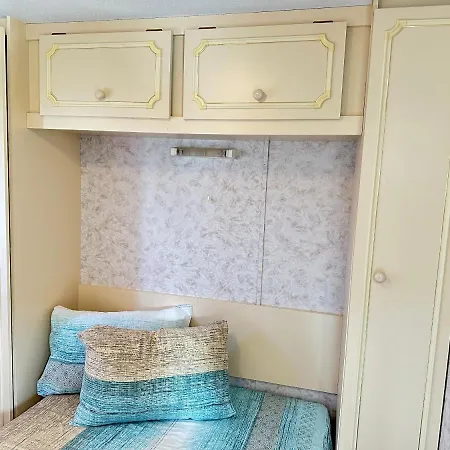 Camping Caravans 10 Min To & 35 Min To Black Sea Tsonevo