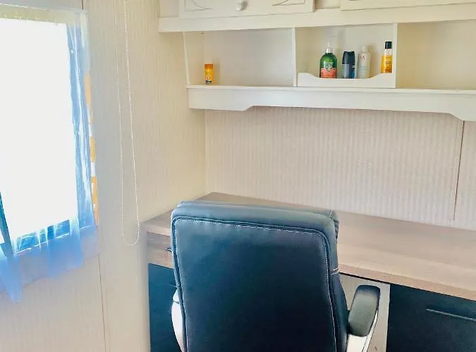 Caravans 10 Min To & 35 Min To Black Sea Tsonevo