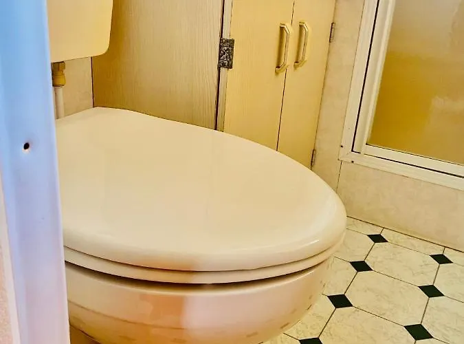 Caravans 10 Min To & 35 Min To Black Sea Camping *