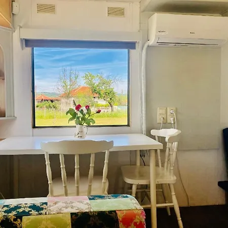 Caravans 10 Min To & 35 Min To Black Sea Kemping