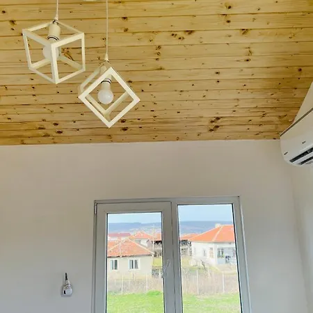 Caravans 10 Min To & 35 Min To Black Sea Tsonevo