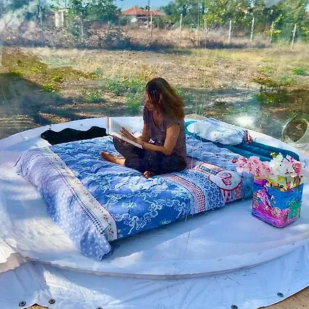 Caravans 10 Min To & 35 Min To Black Sea Campsite