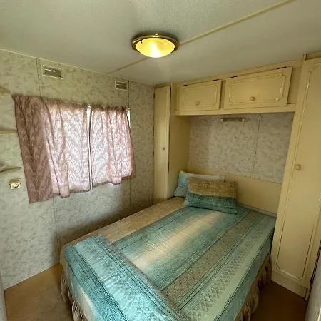 Κάμπινγκ Caravans 10 Min To & 35 Min To Black Sea *