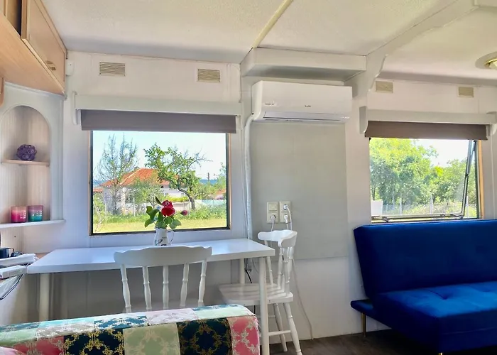 Caravans 10 Min To & 35 Min To Black Sea Tsonevo