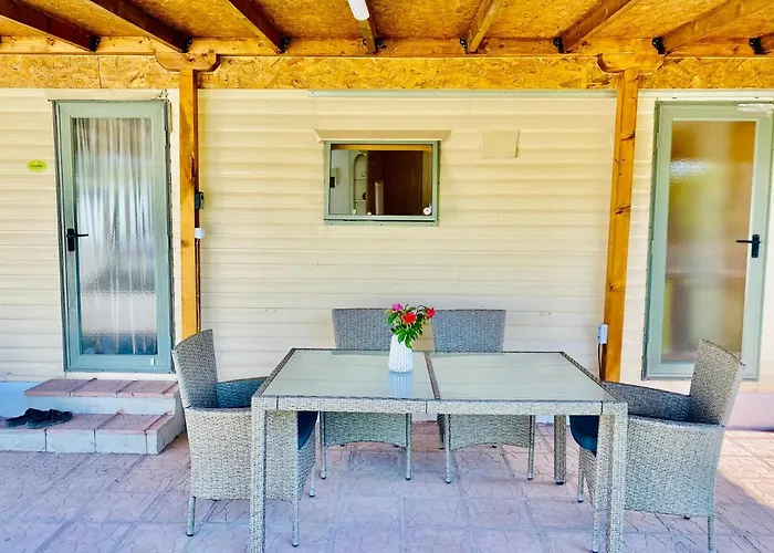 Caravans 10 Min To & 35 Min To Black Sea * Tsonevo