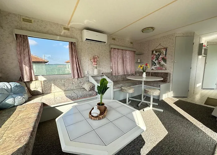 Caravans 10 Min To & 35 Min To Black Sea Camping *