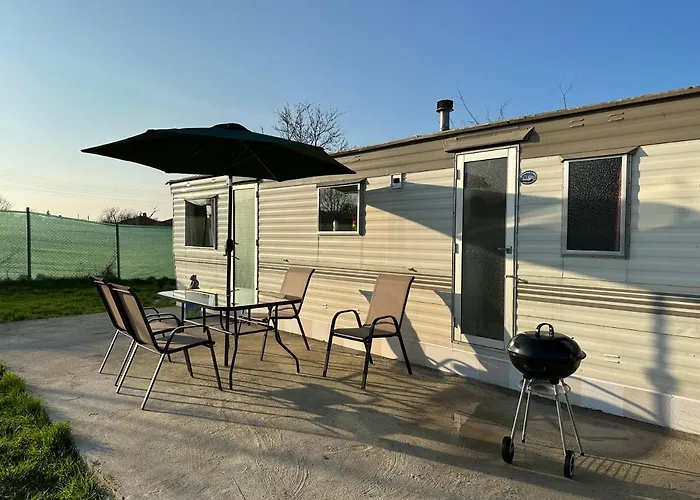 Caravans 10 Min To & 35 Min To Black Sea * Tsonevo